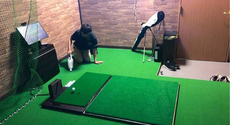 Thợ thi công lắp đặt phòng golf 3D